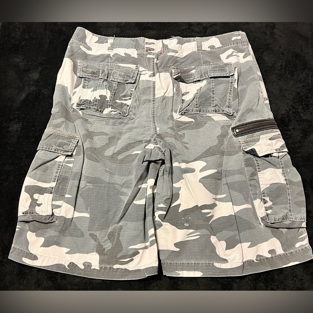 Vtg 90s No Boundaries Grey Camouflage Cargo Baggie Bermuda Men’s Shorts size 38 - Picture 2 of 5
